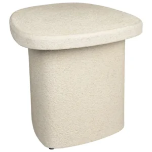 Beistelltisch Veda High mit ovaler Tischplatte aus recyceltem Marmor und zylindrischem Gestell in Beige, Gesamtansicht.