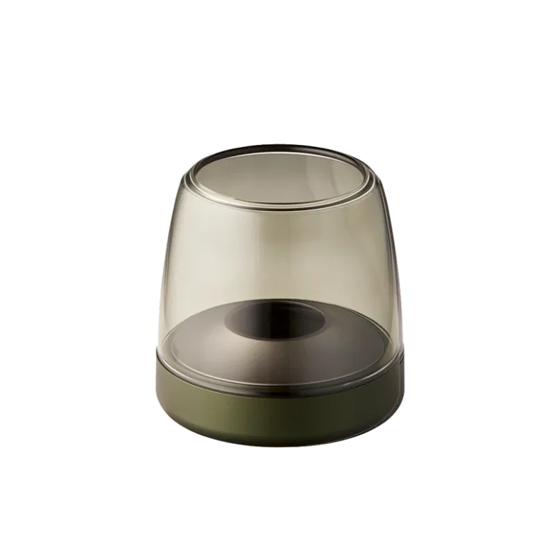 Windlicht aus Glas und Aluminium mit modernem Design und LED-Kerzen-Kompatibilität, Grün – Glow 10 | Kooduu