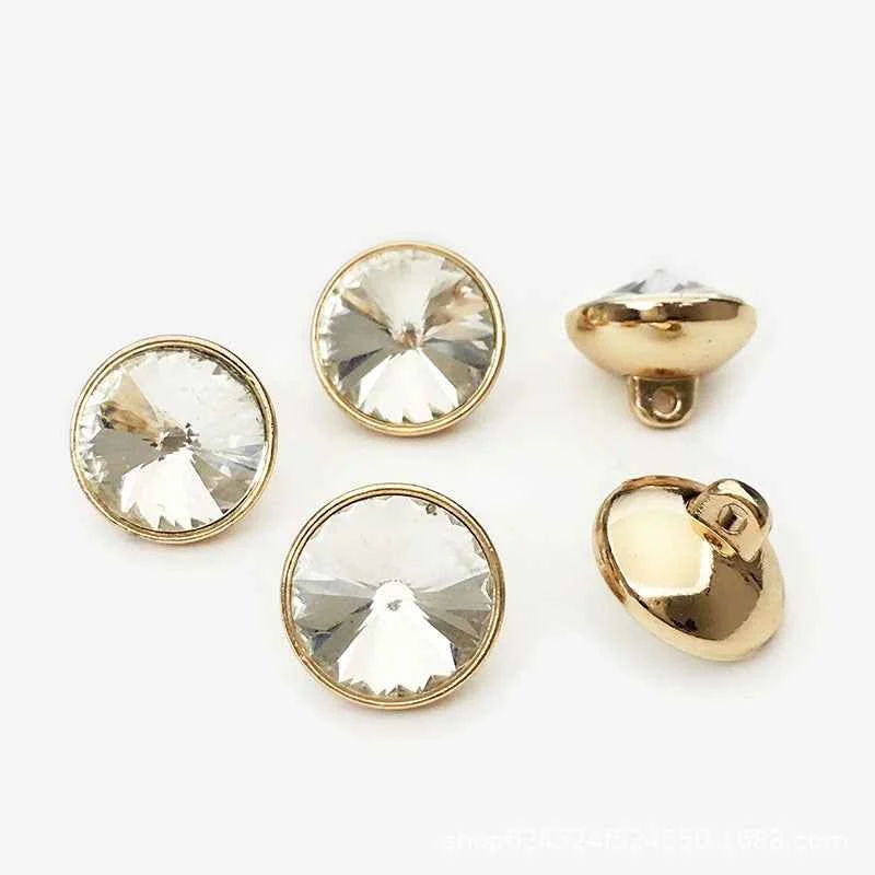 10-20mm Gold/Silver Round Metal Buttons with Cone Rhinestones 20-Pack Gold